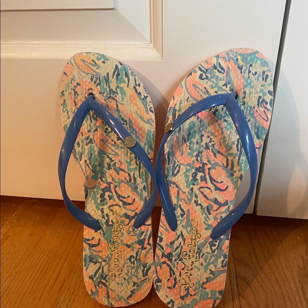 Lilly Pulitzer flip flops